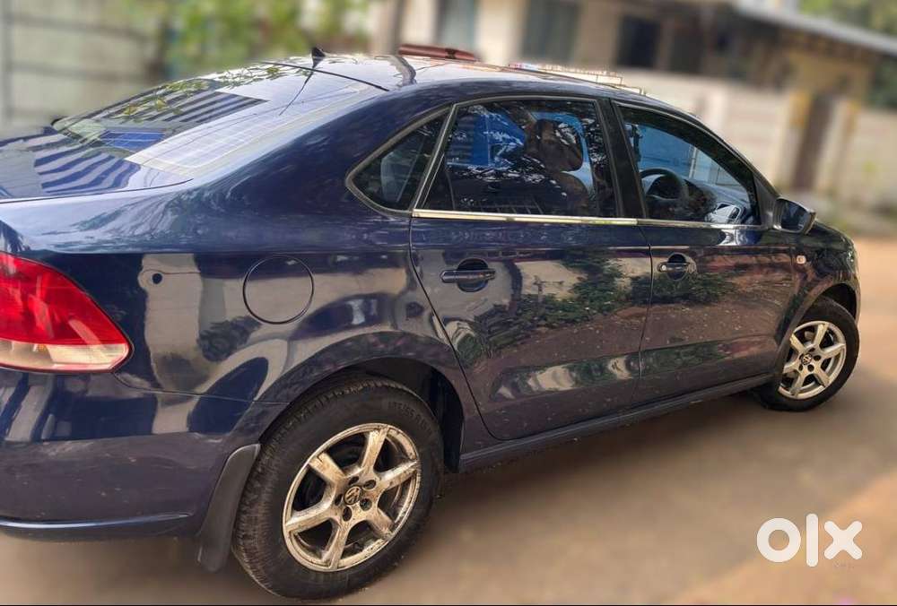 Well-maintained Volkswagen Vento 1.6 Diesel  New Tyres  2014
