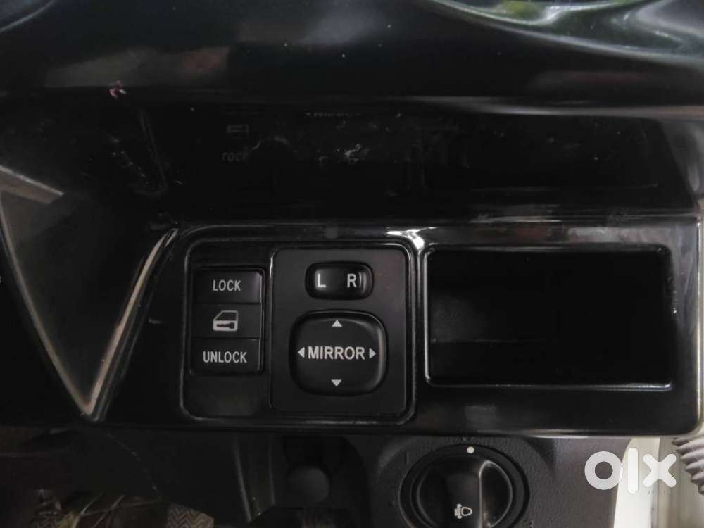 Toyota Etios Liva V Dual Tone, 2018, Petrol
