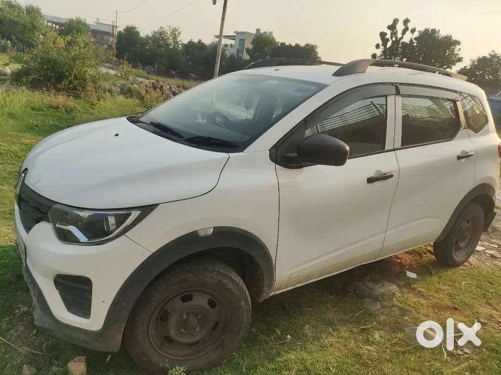 Renault Triber 2022 Petrol Well Maintained