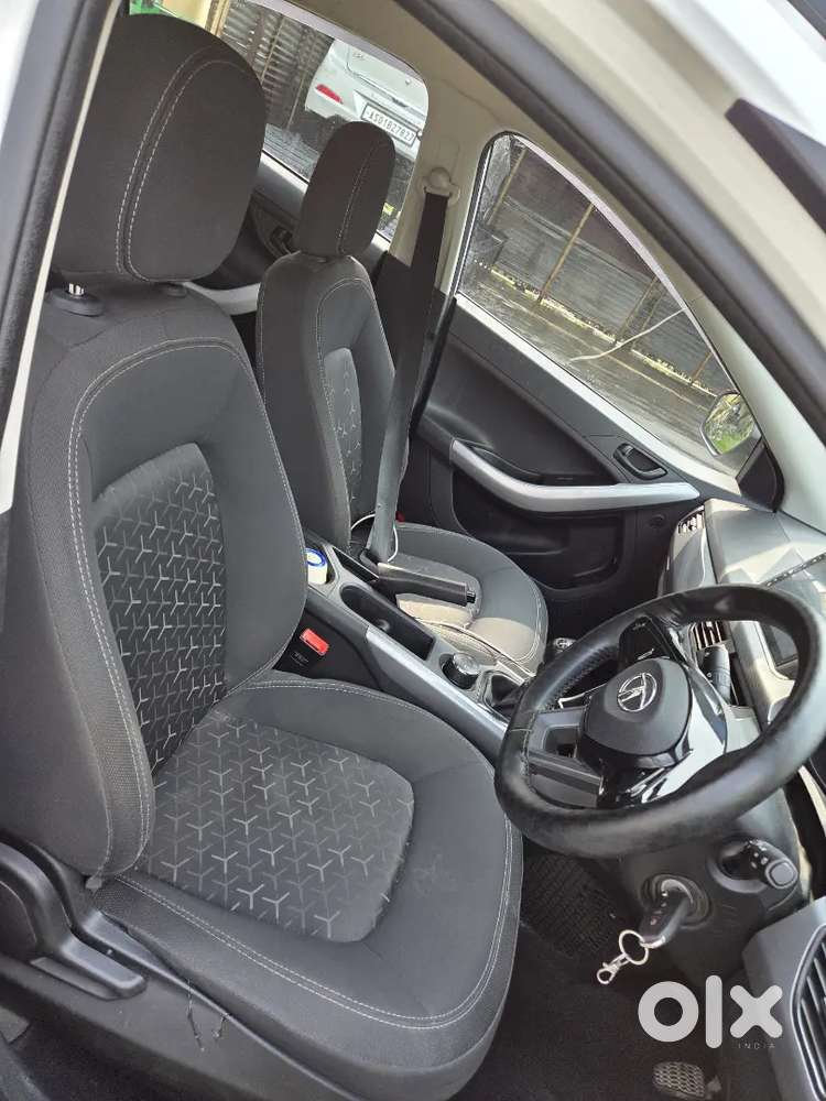 Tata Nexon, Xm, 2023.