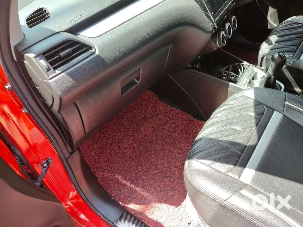 Maruti Suzuki New-gen Swift 2023 Zxi