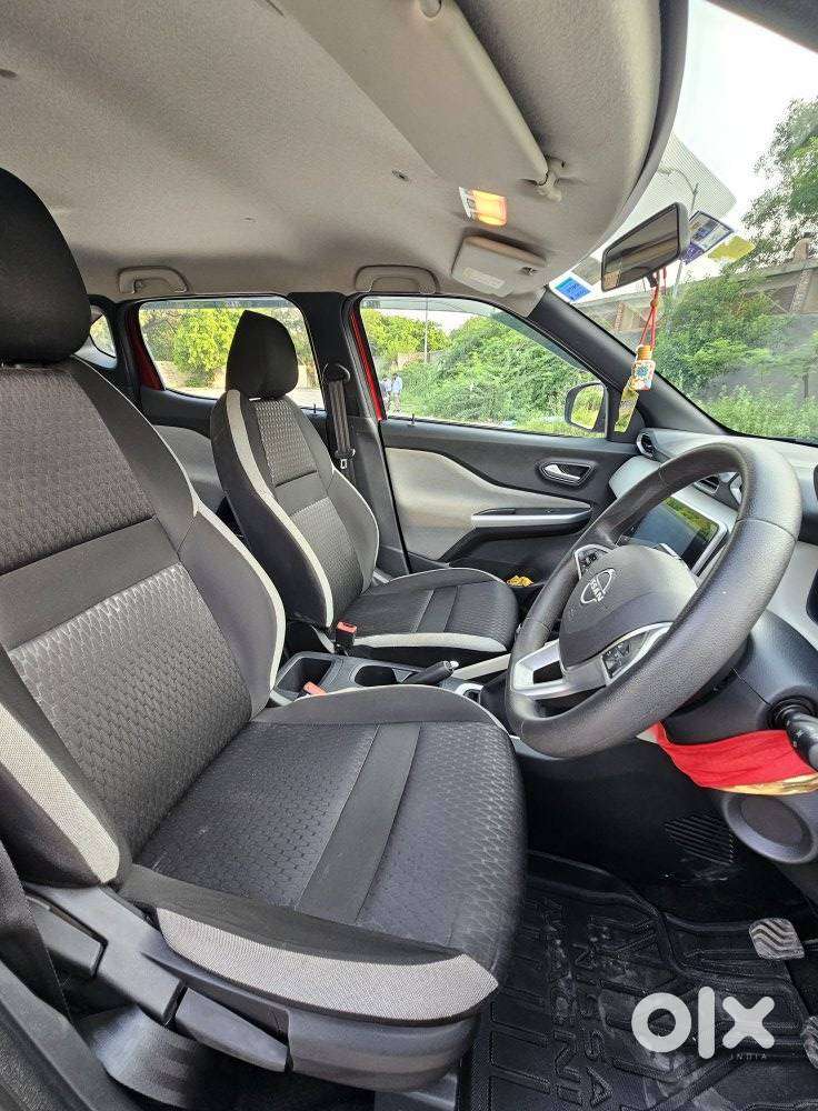 Nissan Magnite 1.0 Xv, 2023, Petrol