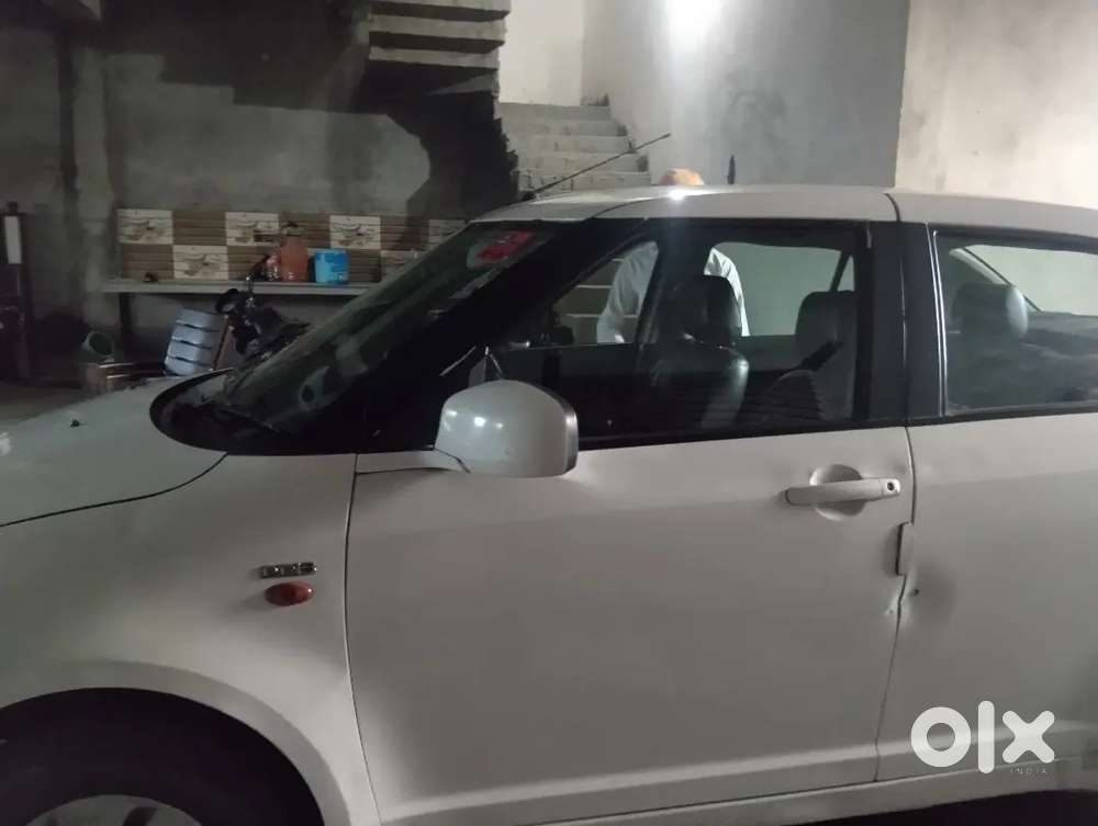 Maruti Suzuki Swift Dzire Tour 2015 Diesel 300000 Km Driven