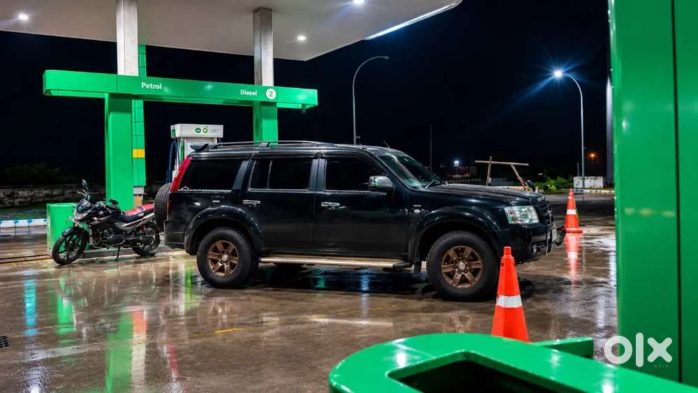Ford Endeavour 2012 Diesel Well Maintained