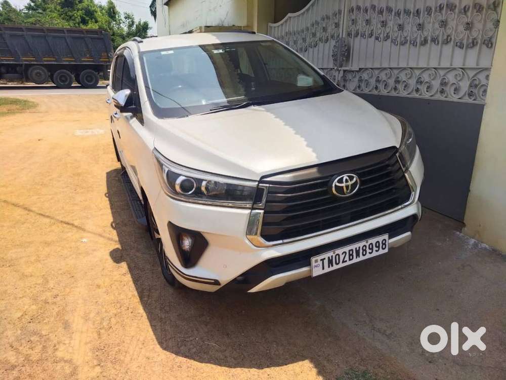 Toyota Crysta Z Model