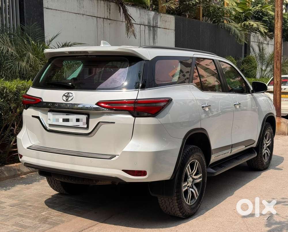 2024 Toyota Fortuner 4*2 Diesel Automatic