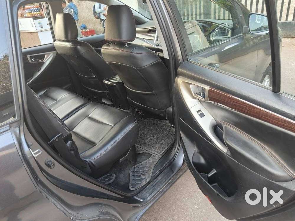 Toyota Innova Crysta 2.8 Gx At 8s, 2018, Diesel