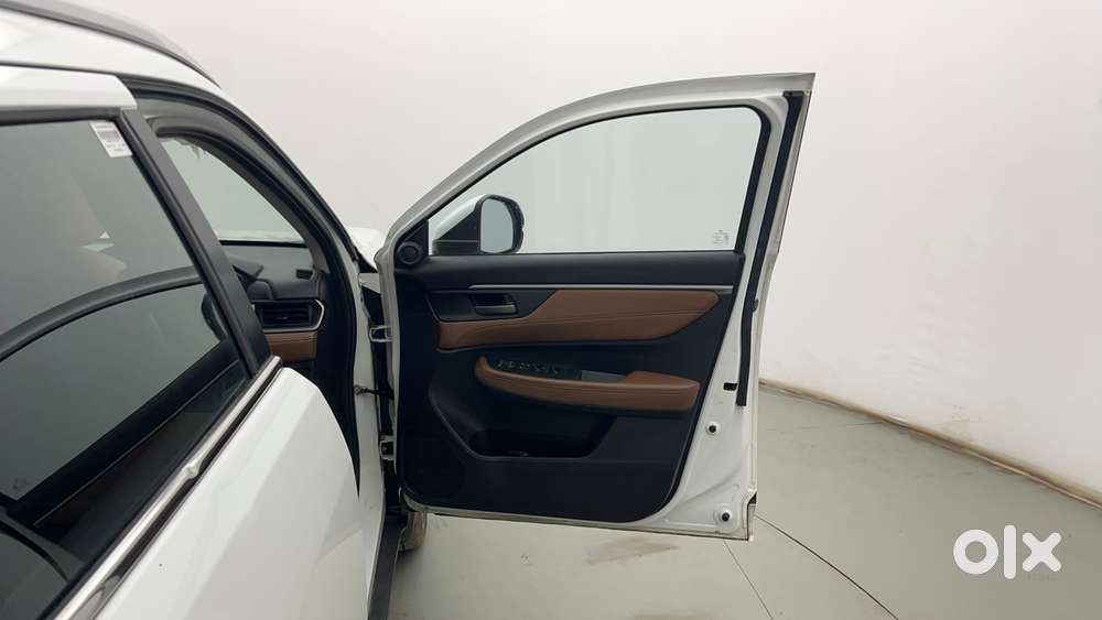 Honda Elevate Zx Mt, 2024, Petrol