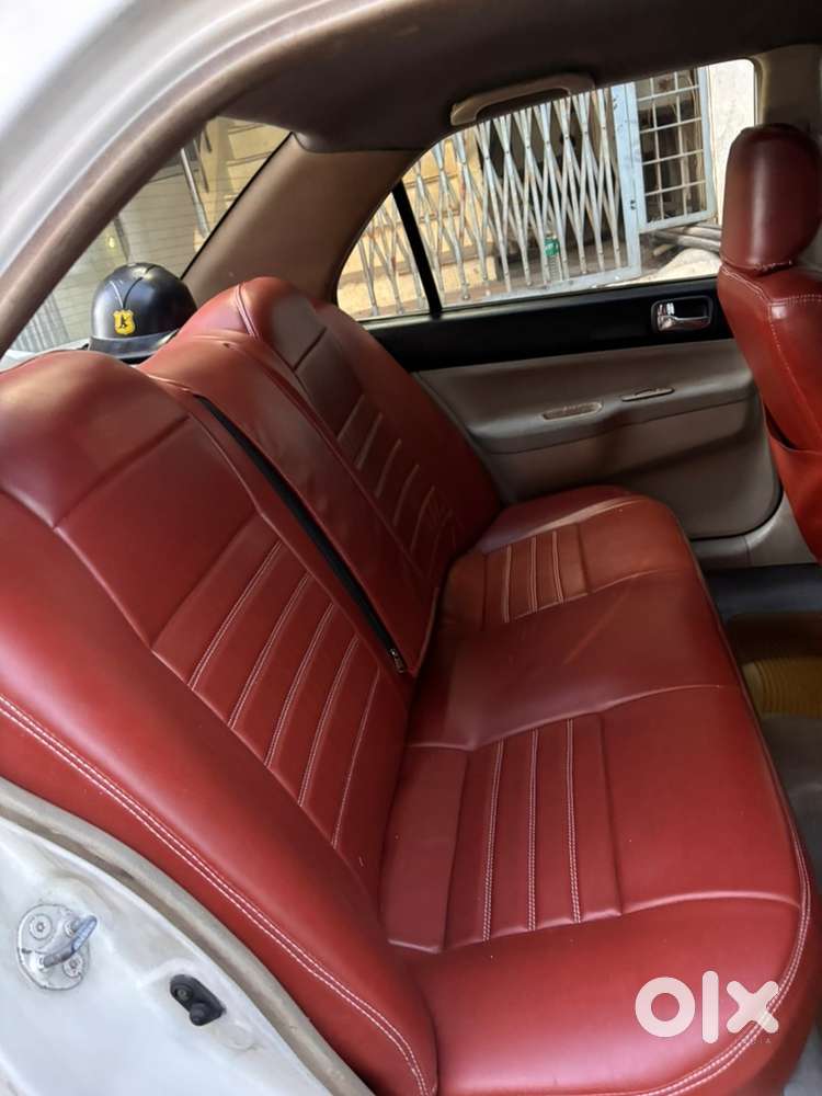 Mitsubishi Cedia