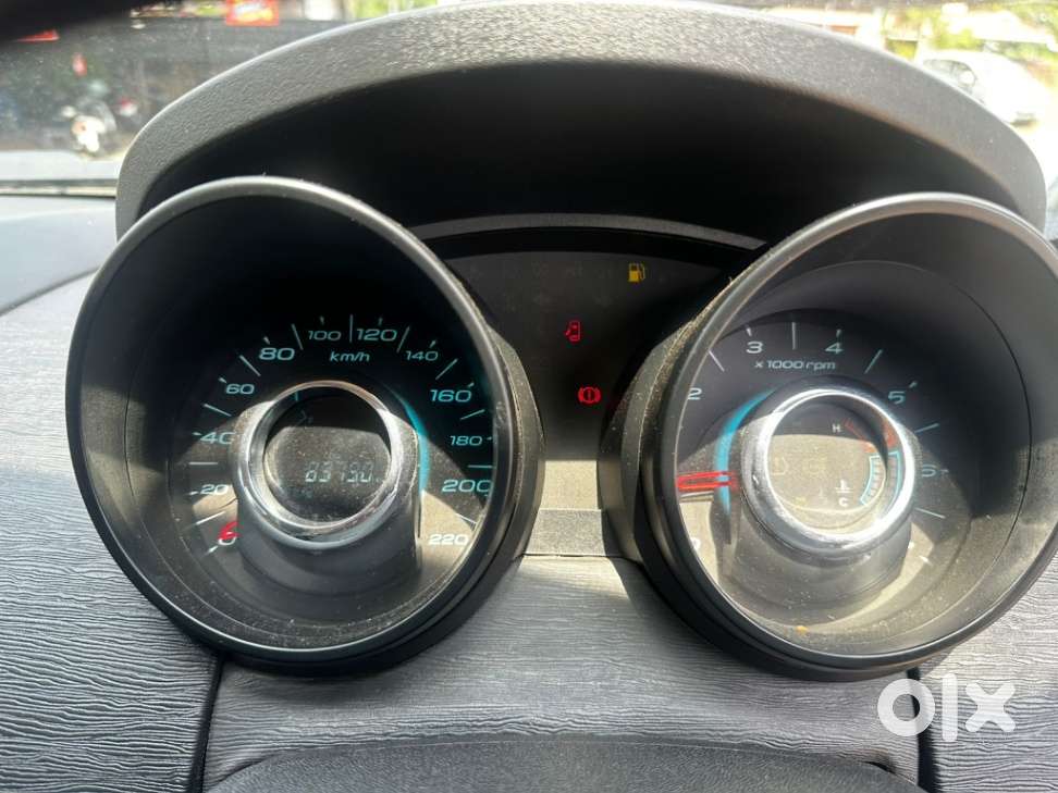 Mahindra Xuv500 W4, 2015, Diesel