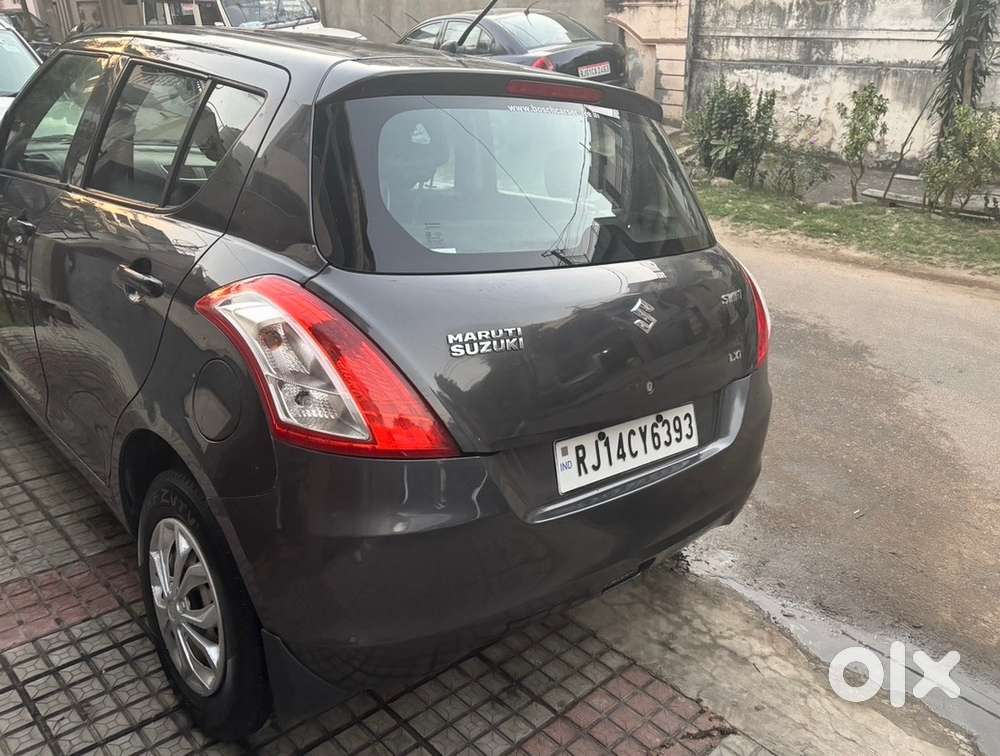 Maruti Suzuki Swift Petrol 2015-