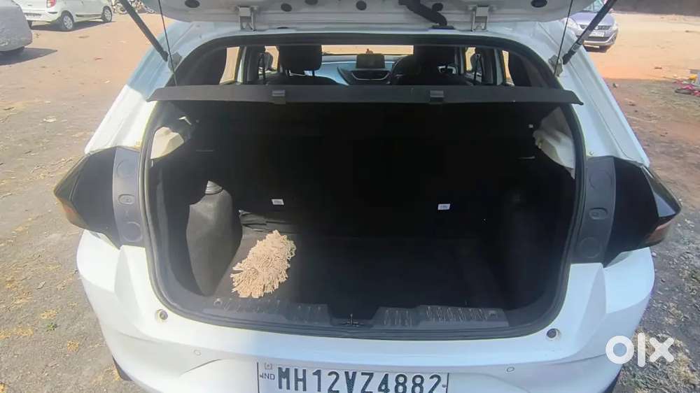 Tata Altroz 1.2 Xta 2023 Petrol