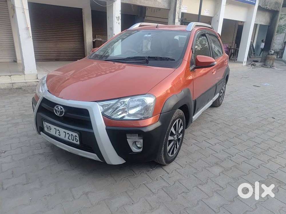 Toyota Etios Cross, 2015, Petrol