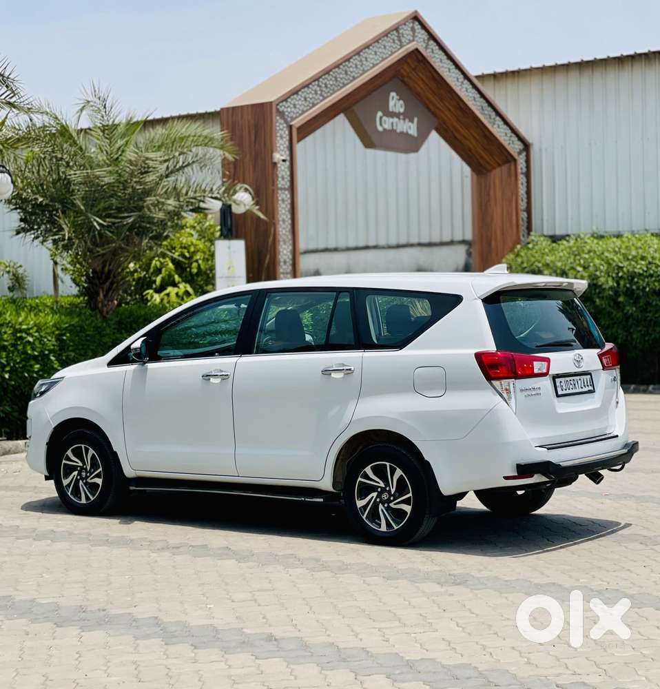 Toyota Innova Crysta 2.4 V, 2024, Diesel