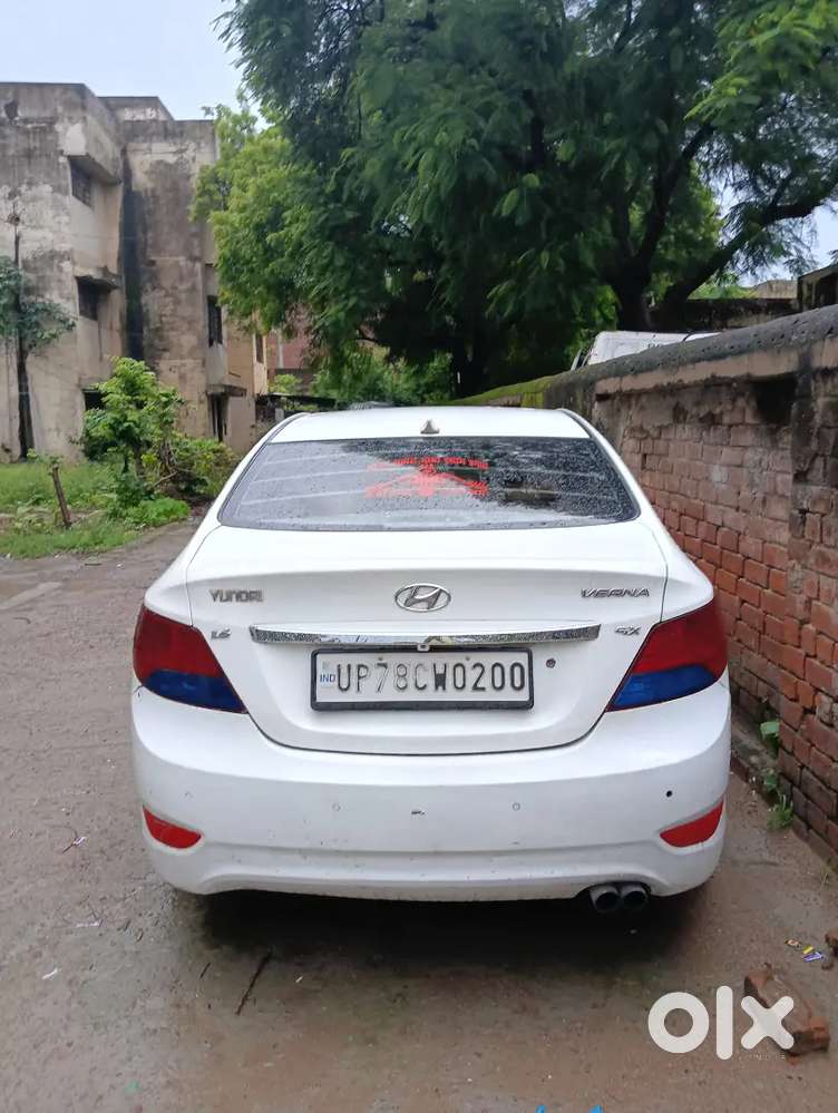 Hyundai Fluidic Verna 2012 Diesel 140000 Km Driven
