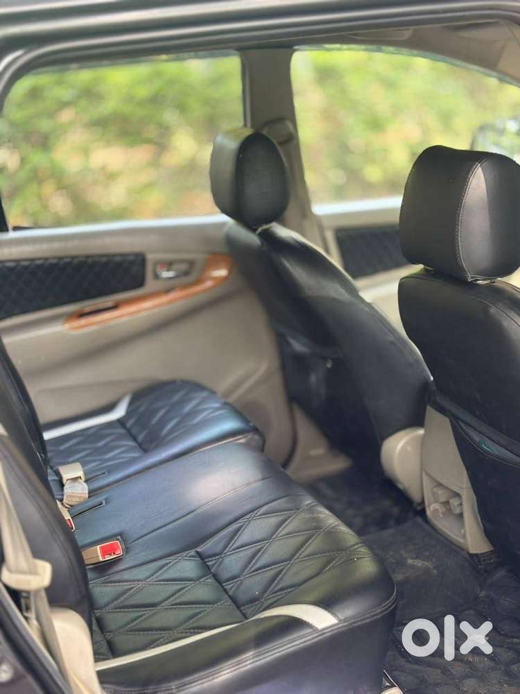 Toyota Innova Diesel 2011