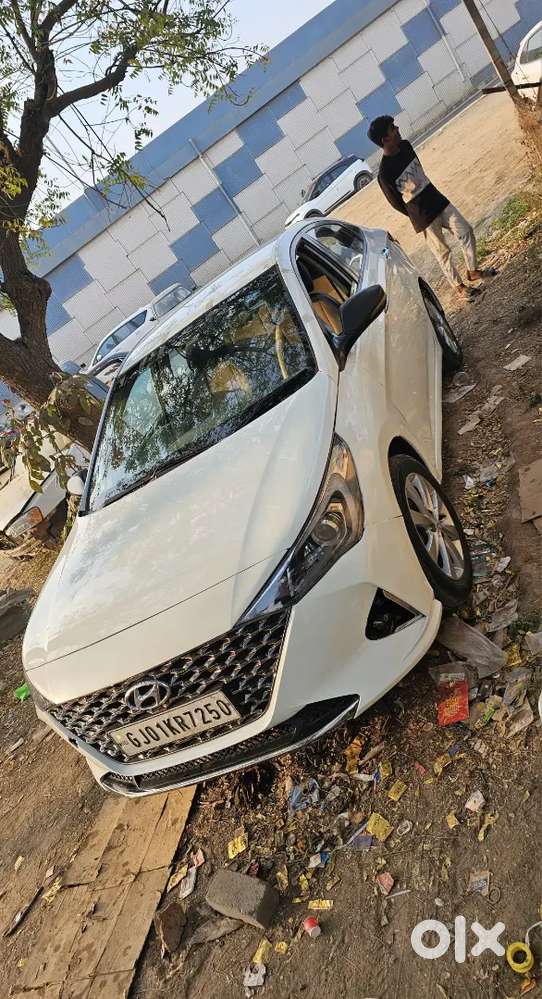 Hyundai Verna Fluidic 2012