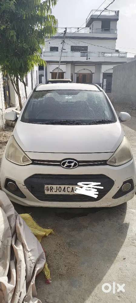 Hyundai Grand I10 2015 Petrol 100000 Km Driven