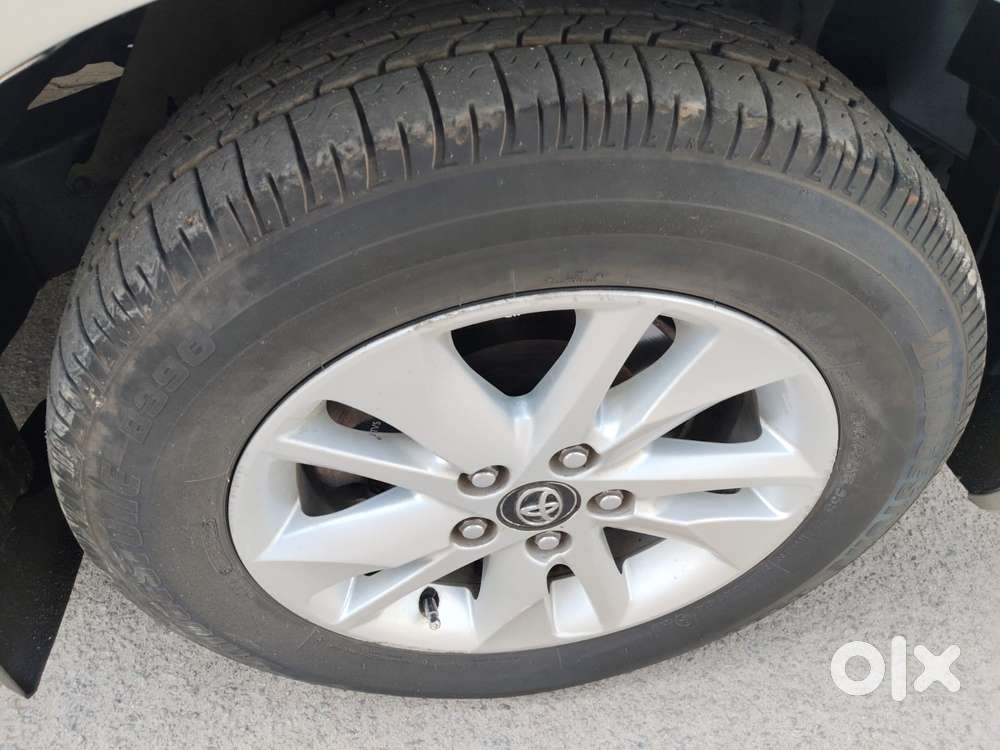 Toyota Innova Crysta 2.4 G Mt, 2016, Diesel