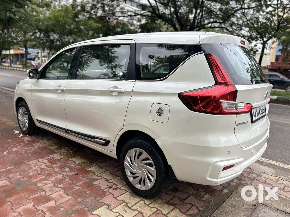 Maruti Suzuki Ertiga Vxi Shvs, 2021, Petrol