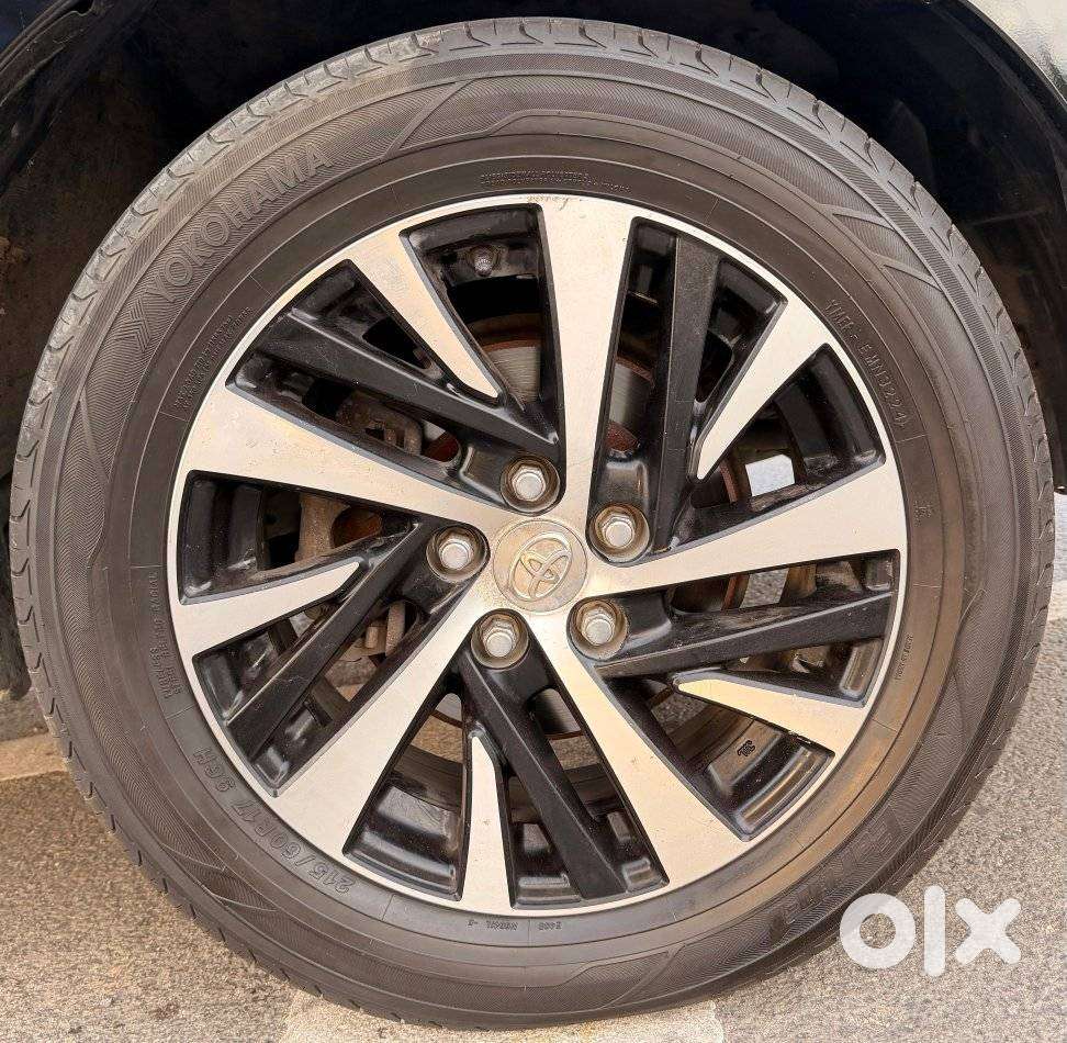 Toyota Innova Crysta 2.5z, 2022, Diesel