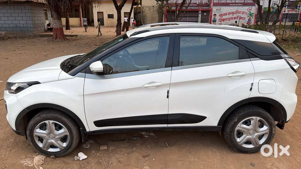 Tata Nexon 1.5 Revotorq Xma Plus (s) Amt, 2022, Diesel