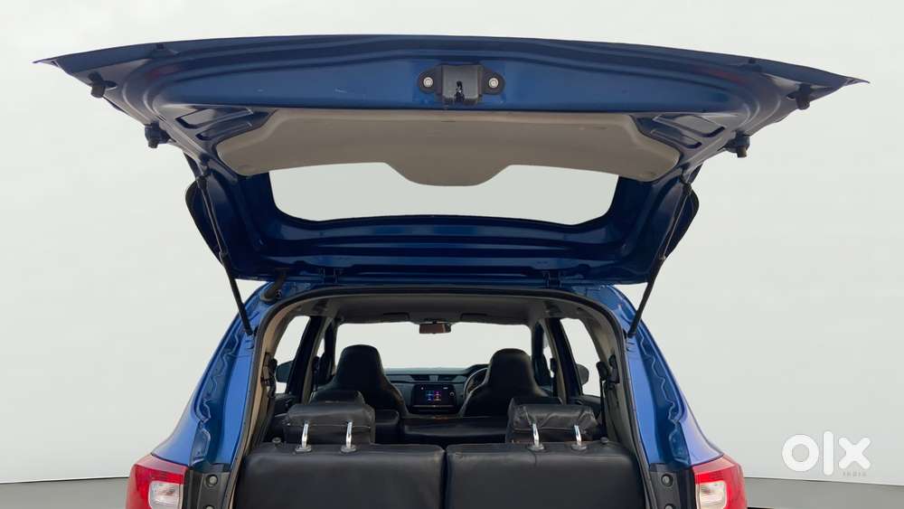 Renault Triber Rxt Easy-r Amt, 2022, Petrol