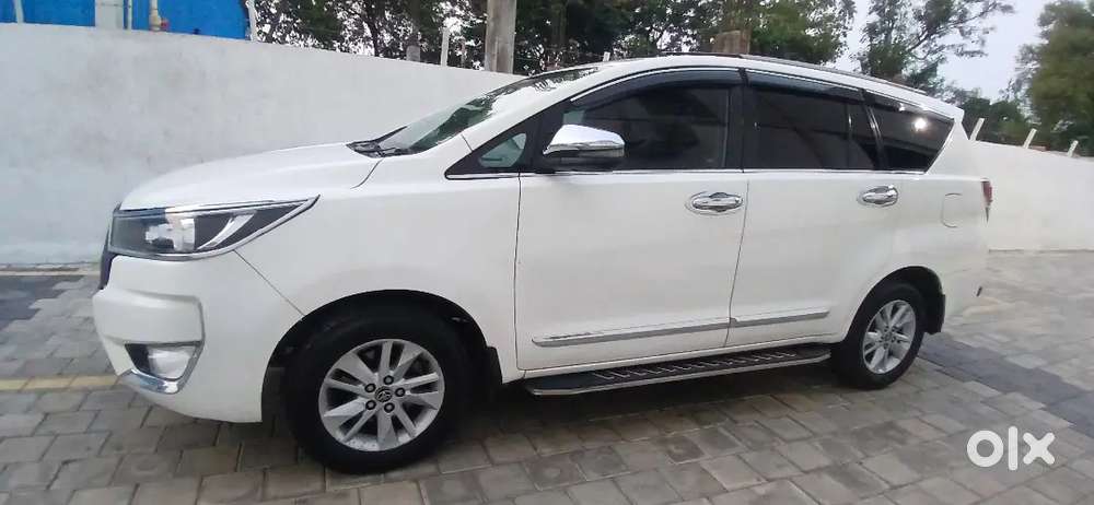 Toyota Innova Crysta 2019
