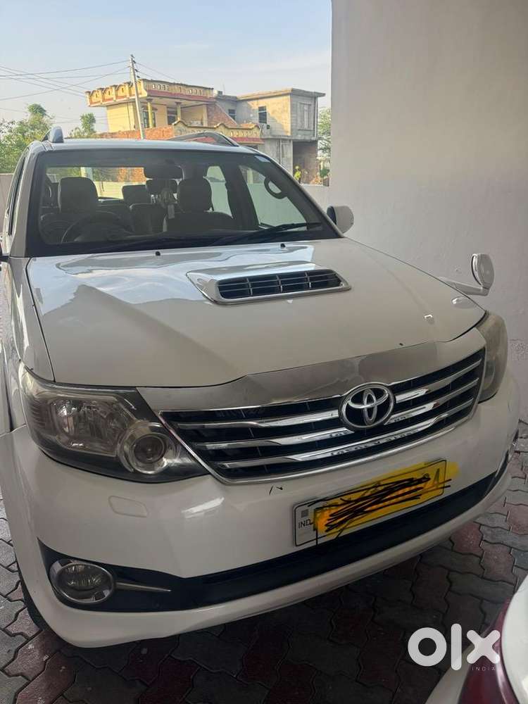 Toyota Fortuner 2012 Diesel Well Maintained