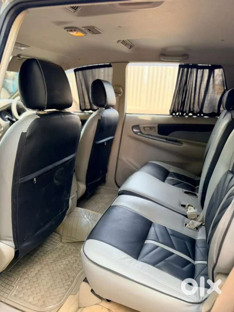 Toyota Innova 2012 Diesel 95000 Km Driven Next To New