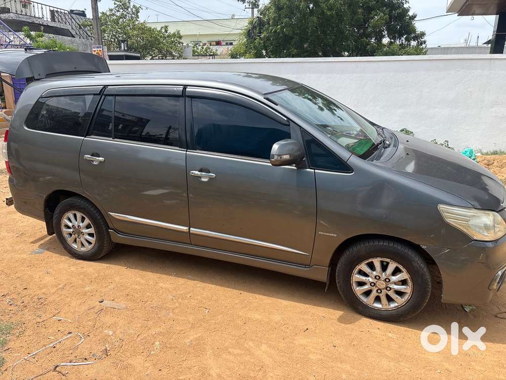 Toyota Innova Diesel 2014
