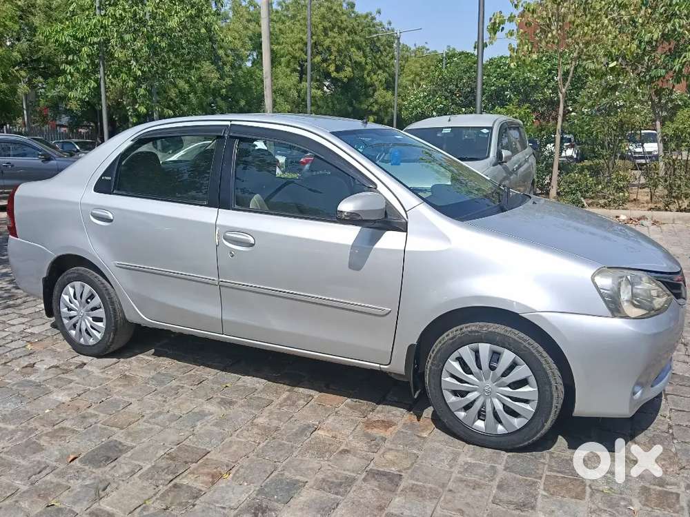 Toyota Etois Petrol V Fancy Number