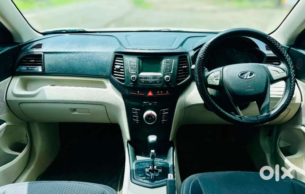 Mahindra Xuv300 1.2 W6 Amt Petrol, 2022, Petrol