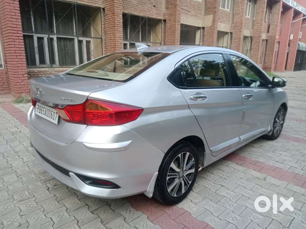 Honda City I-vtec V, 2018, Petrol