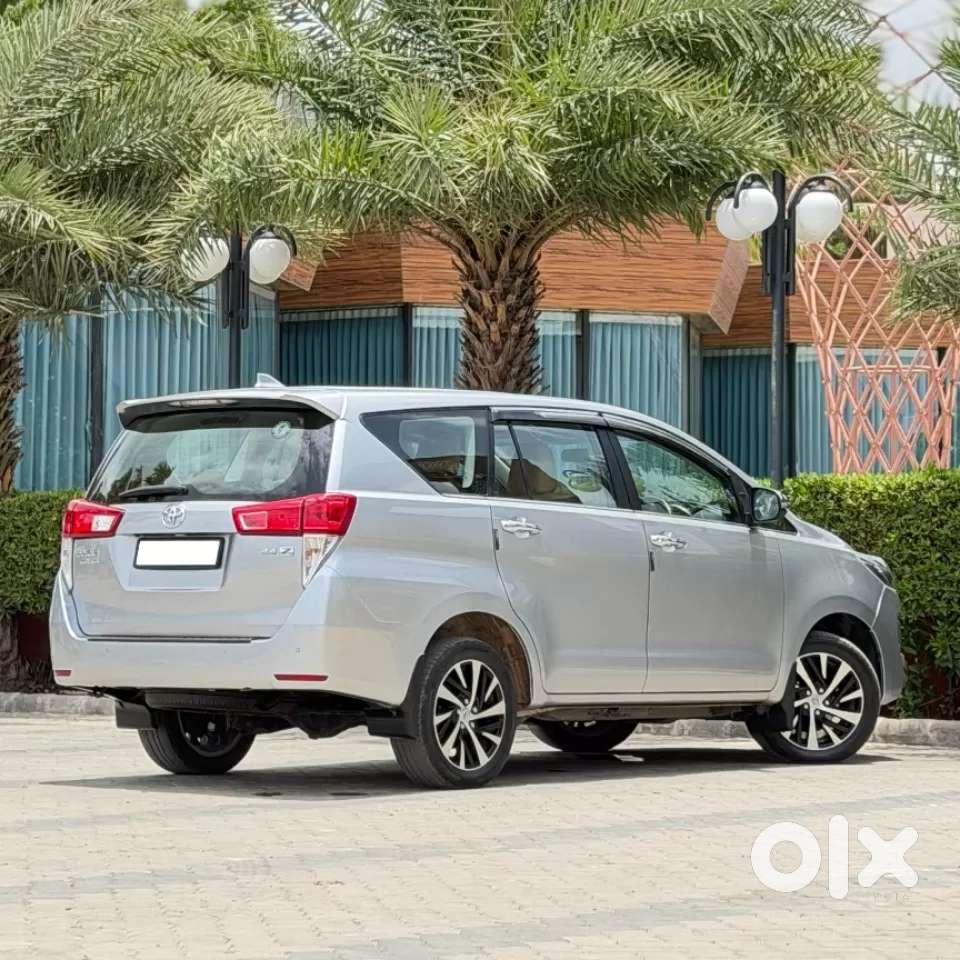 Toyota Innova Crysta, 2025, Diesel