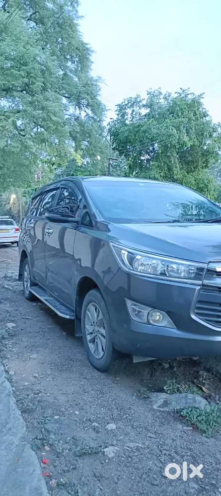 Toyota Innova Crysta 2017