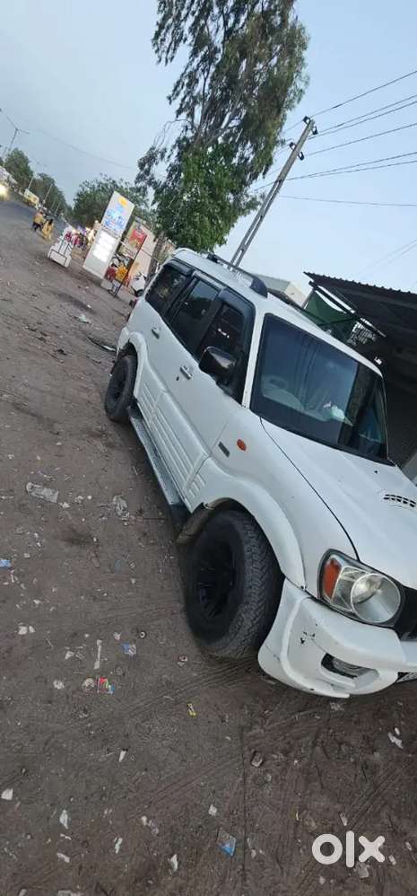 Mahindra Scorpio 2006 Diesel 80000 Km Driven