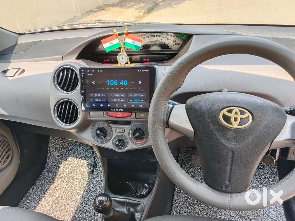 Toyota Etios Liva V Limited, 2011, Petrol