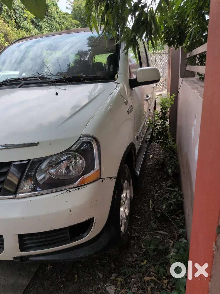 Mahindra Xylo H8 2016