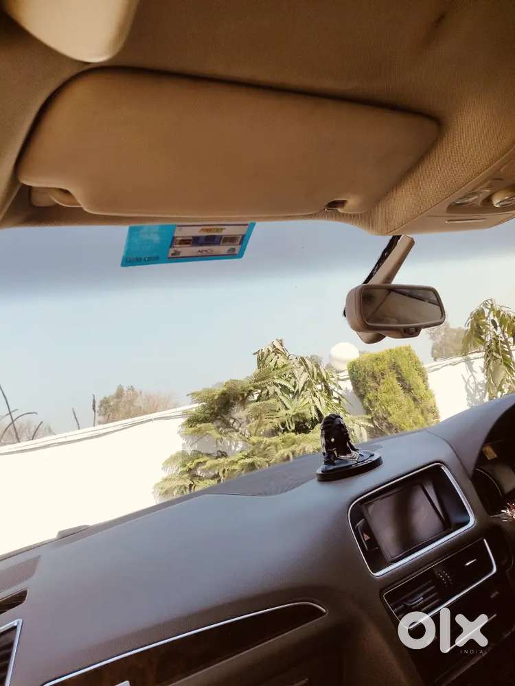 Selling Premium Class Audi Q5