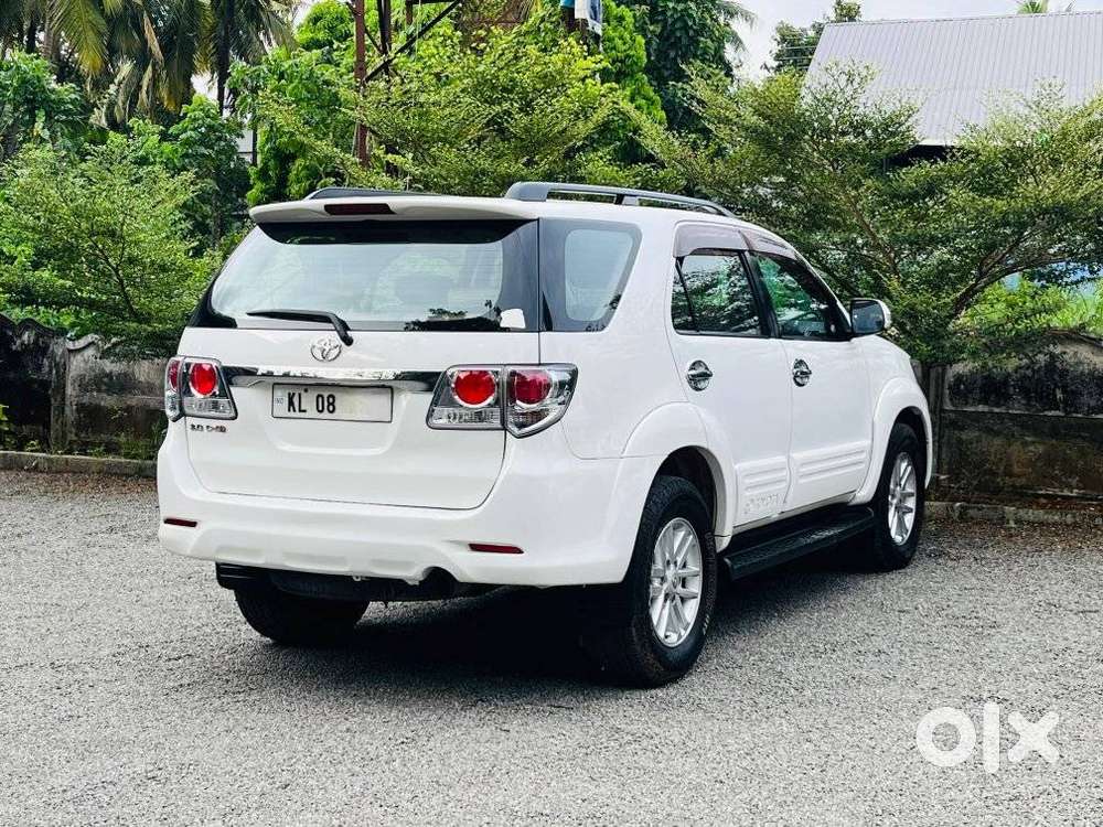 Toyota Fortuner 4x2 At, 2012, Diesel