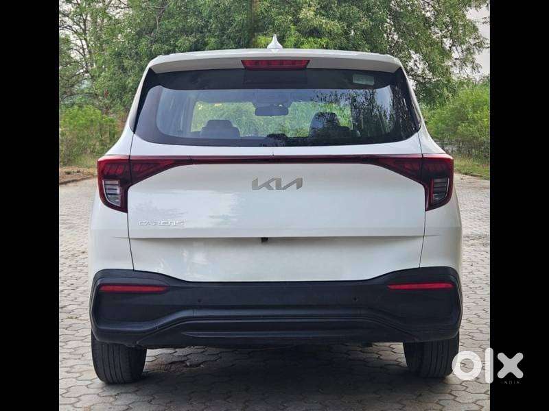 Kia Carens G 1.5 6mt Premium (o) 7-seater, 2024, Diesel