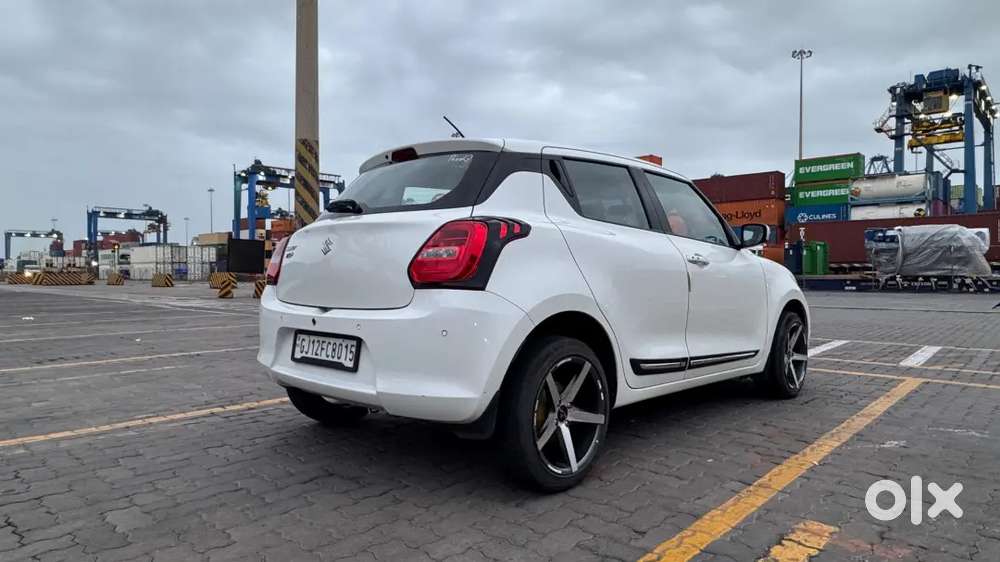 Maruti Suzuki Swift 2023 1st Petrol Manual