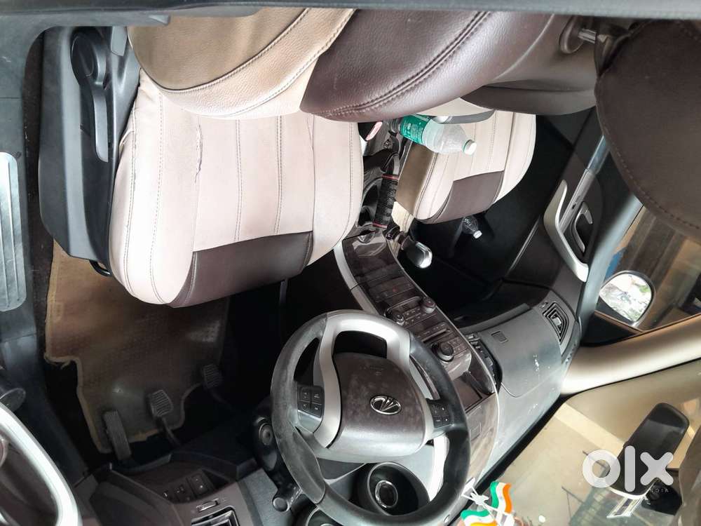 Mahindra Xuv 500 Fwd W6 -slvr 7 Seater 2014