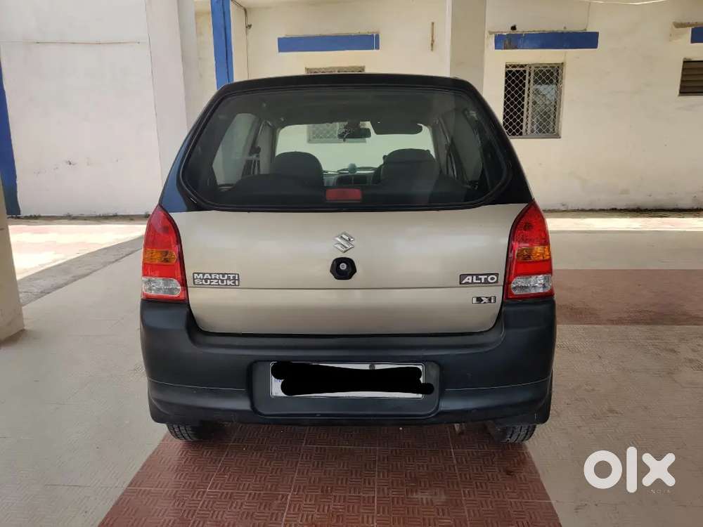 Maruti Alto Lxi With Power Steering, A.c. And Good Music System