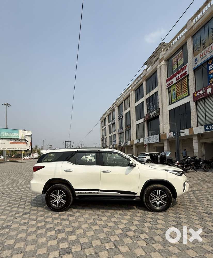 Toyota Fortuner 4x2 At 2.8 Diesel, 2020, Diesel