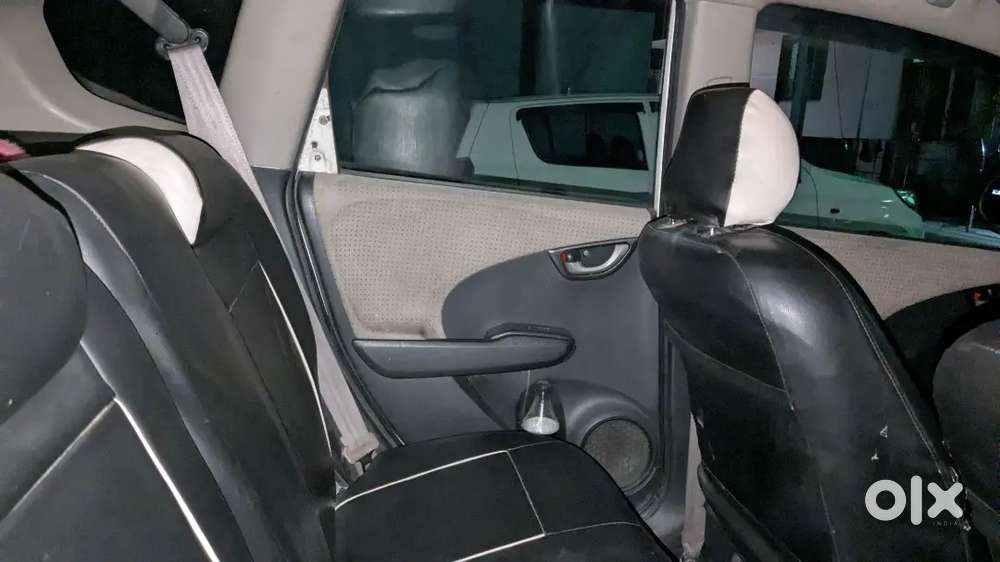 Honda Jazz 2010 Petrol 76740 Km Driven