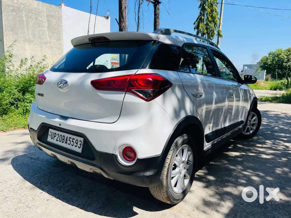Hyundai I20 Active 2017 Petrol Well Maintained