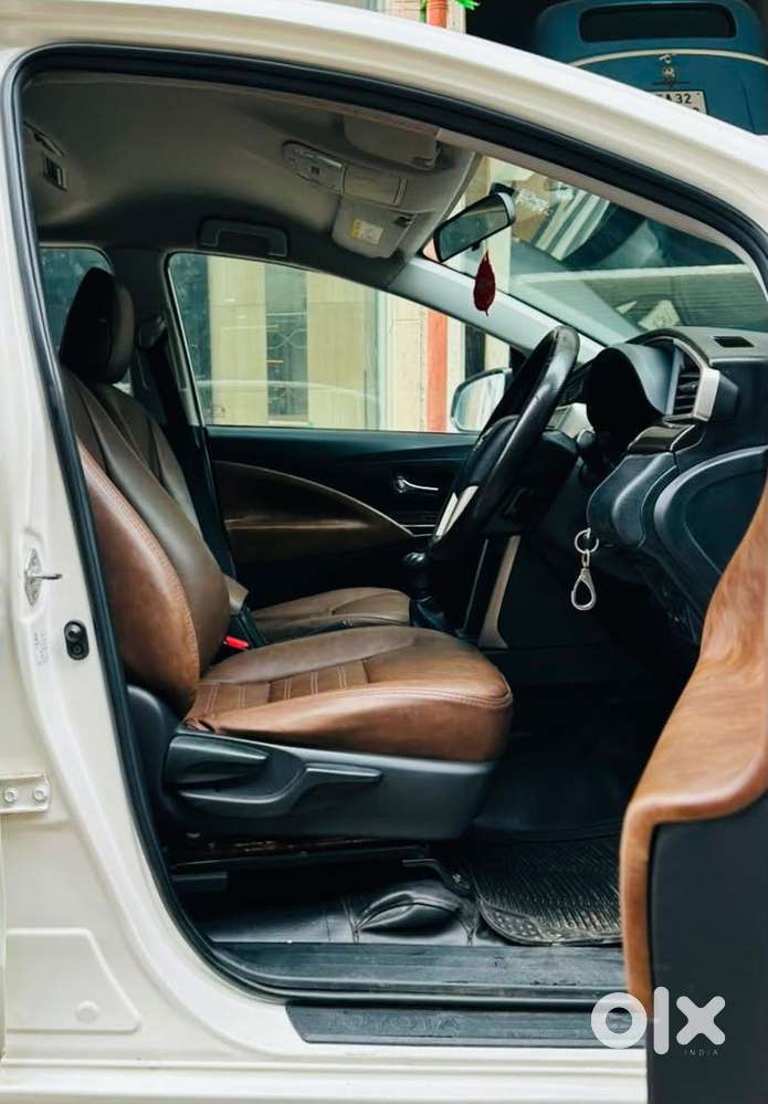 Toyota Innova Crysta, 2023, Diesel