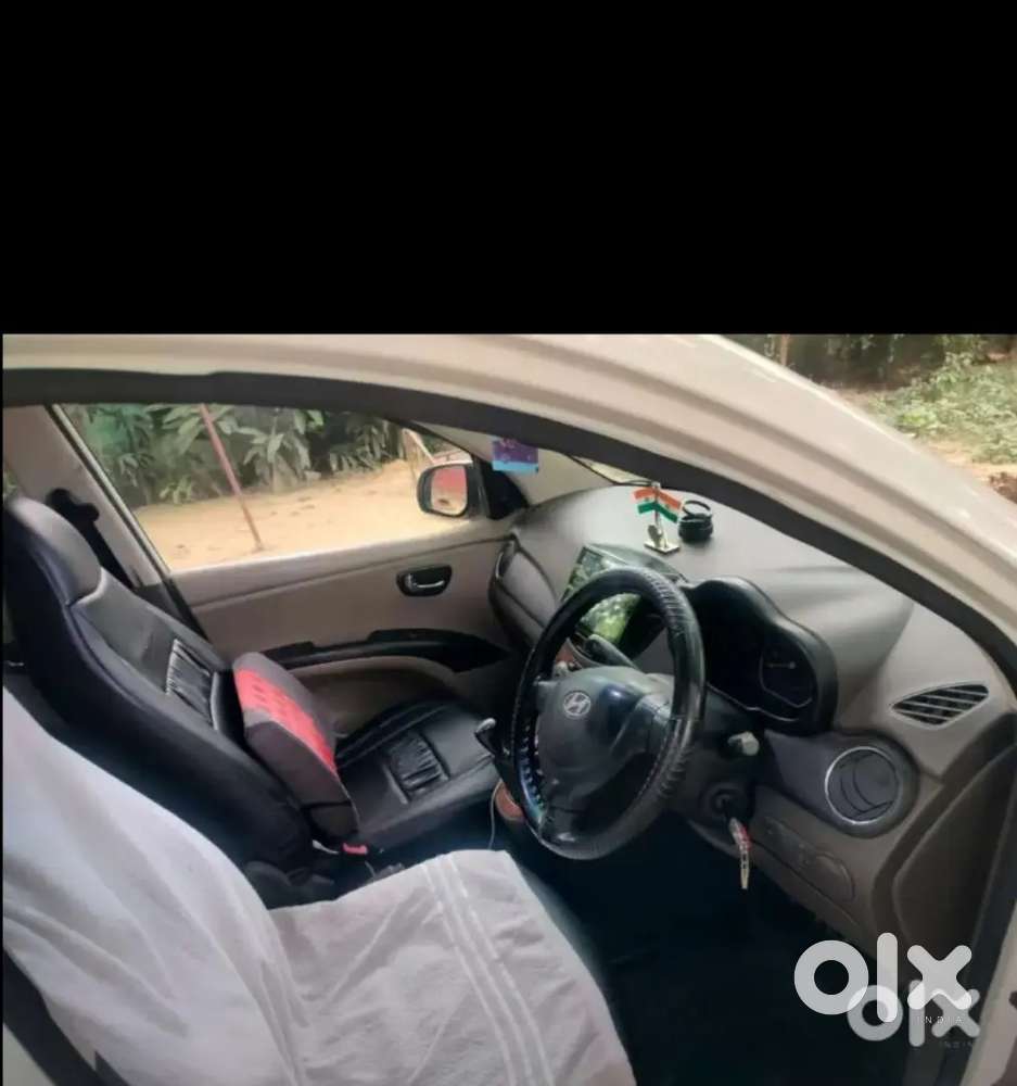 Hyundai I10 2012 Lpg 70000 Km Driven+petrol